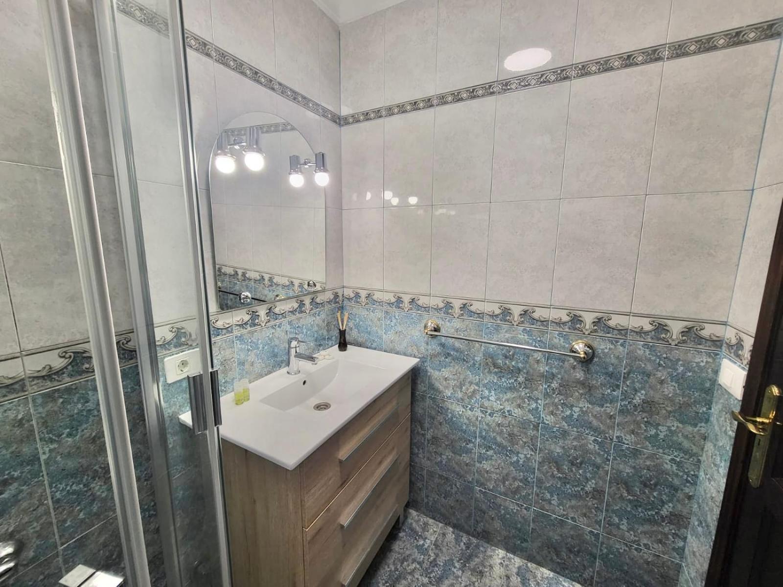 Affordable Holiday Accommodation For Large Families And Groups At Las Canteras Beach With 3 Bedrooms And Free Parking Las Palmas de Gran Canária Exterior foto