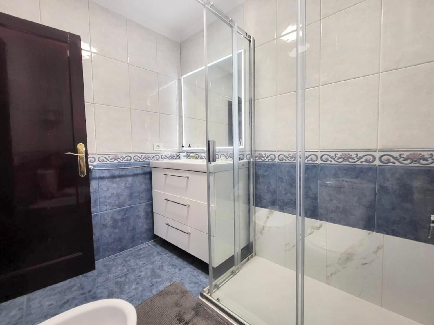 Affordable Holiday Accommodation For Large Families And Groups At Las Canteras Beach With 3 Bedrooms And Free Parking Las Palmas de Gran Canária Exterior foto